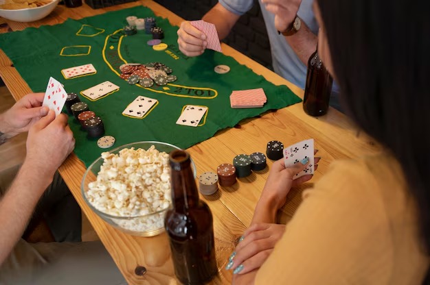 pokerboya login bingo room with active chat and player interaction